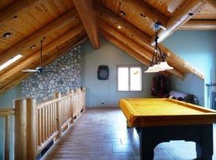 170 Willow Brook Rd, Crowley Lake, CA 93546