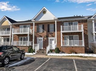 990 Hopkins Rd APT E, Williamsville, NY 14221