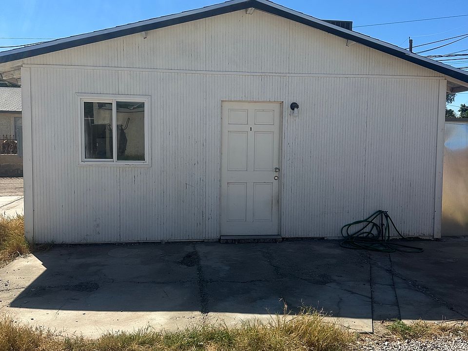 1st image of 2221 W 1st St #B