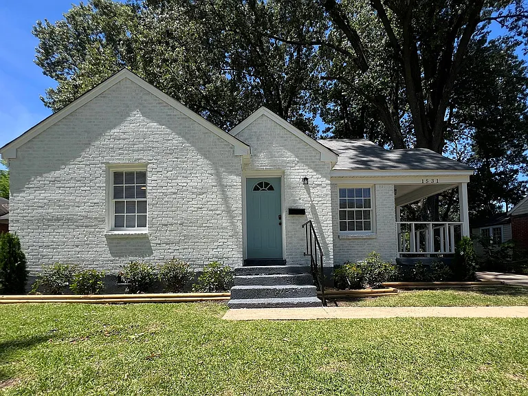 1531 Buntyn St — Photo 1