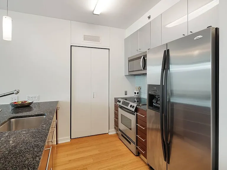 2101 Market St #405 — Photo 5
