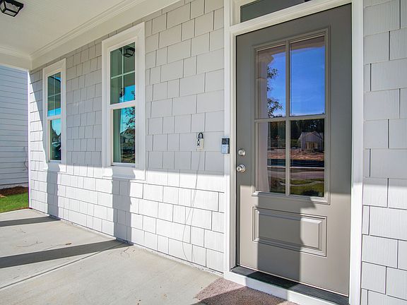 3rd image of 5157 Parkwood Dr