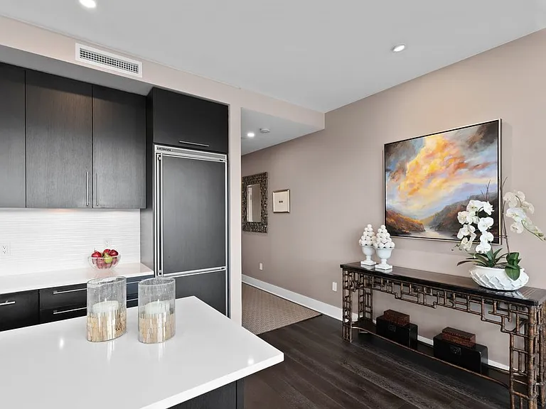 937 NW Glisan St #1431 — Photo 35