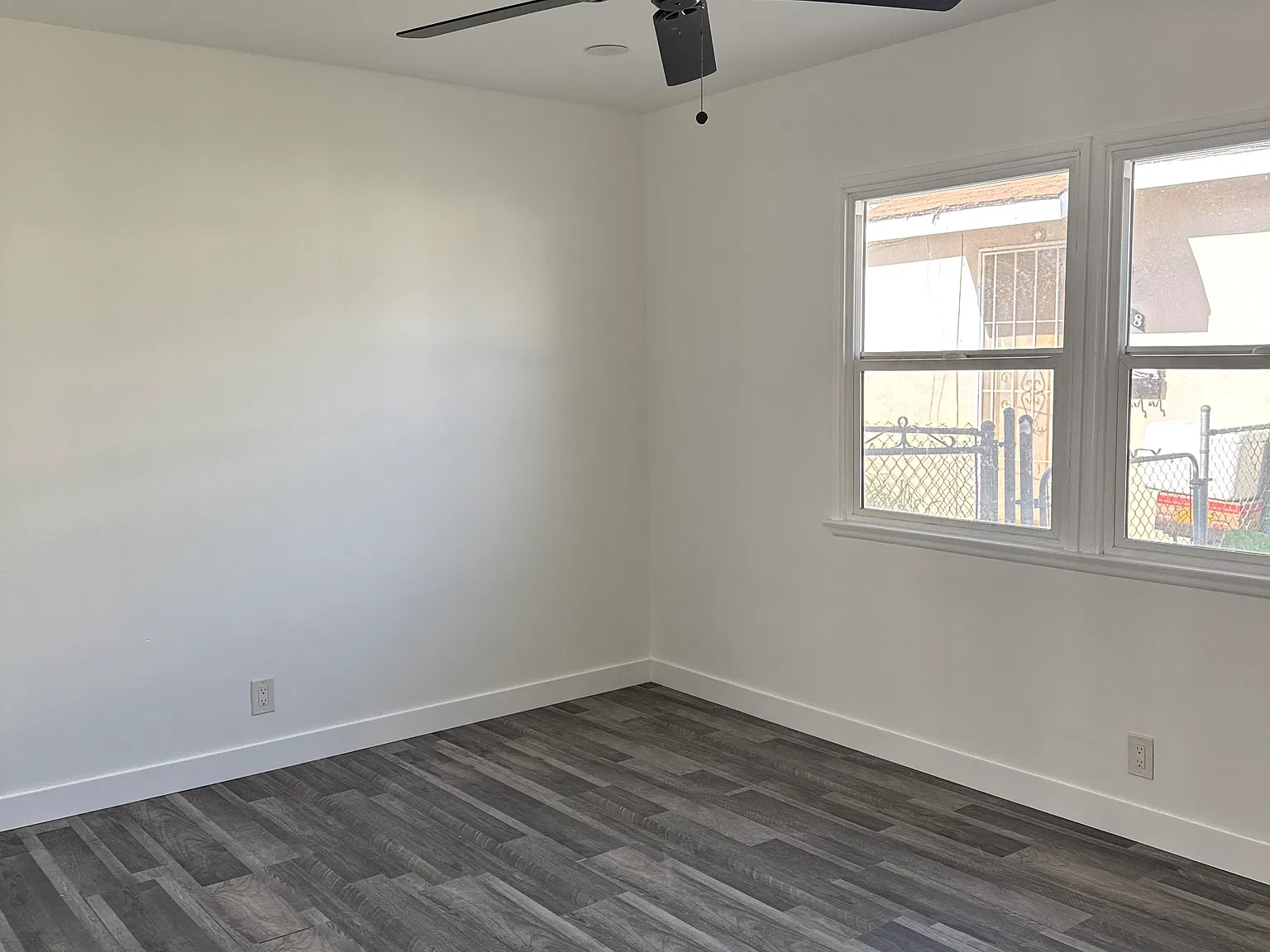 2 bed, 600 sqft, $2,500 — Photo 4