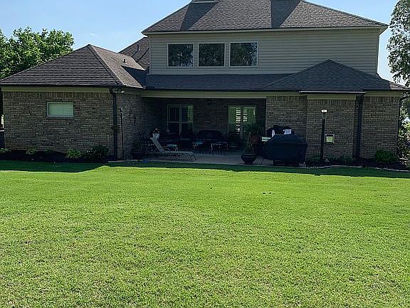 2nd image of 114 Country Lake Dr