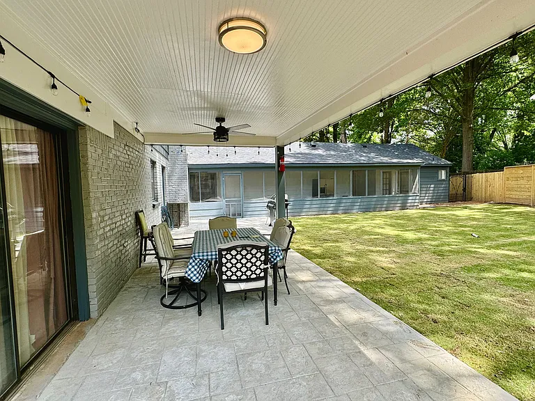 2686 Greenmill Dr — Photo 9