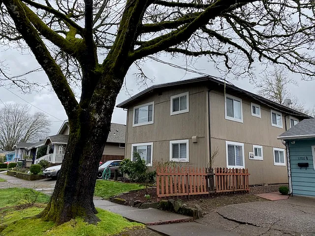 2 bed, 771 sqft, $1,160 — Photo 2