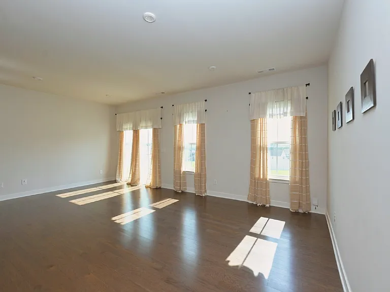 266 Dartmoor Pl — Photo 22