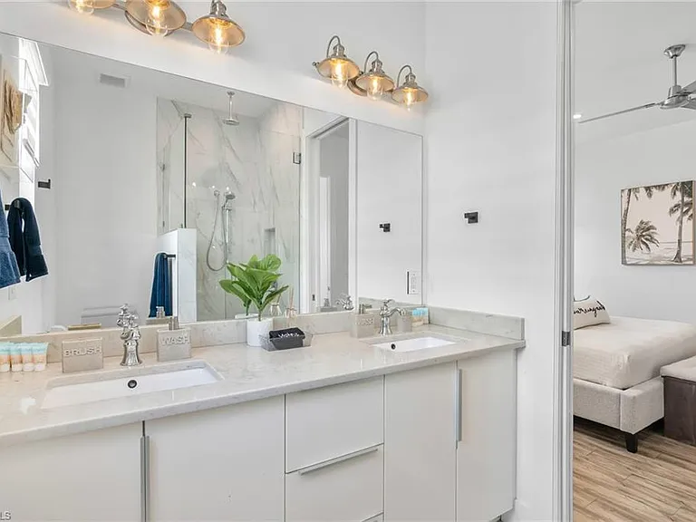 3016 Van Buren Ave — Photo 15