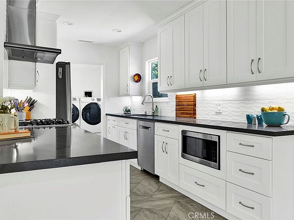 3rd image of 8002 Aldea Ave