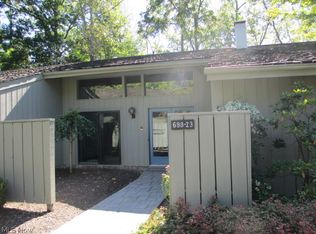 688-23 Fairington Dr UNIT 24J, Aurora, OH 44202