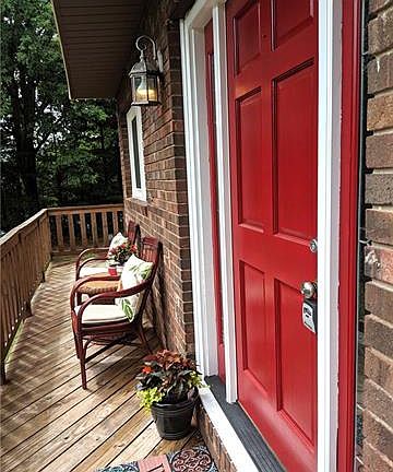 3rd image of 372 Blythewood Dr