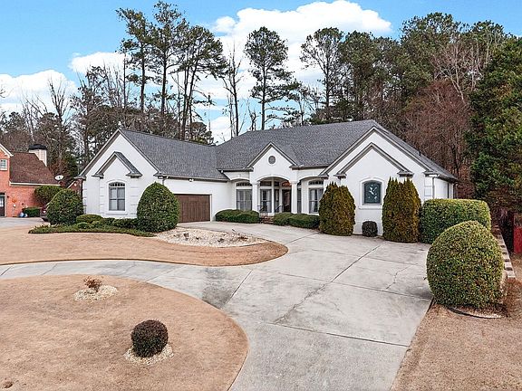 3rd image of 1235 Regency Center Dr SW