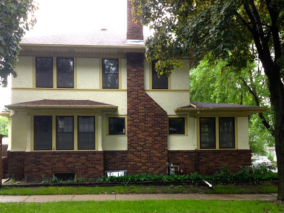 Gorgeous Brick & Stucco