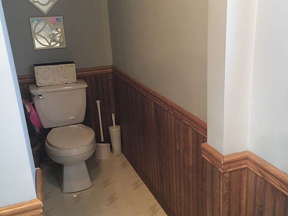 Main floor bathroom 