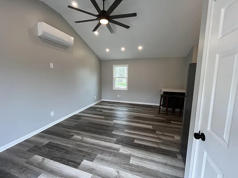 8010 Sunset Heights Dr #B — Photo 20