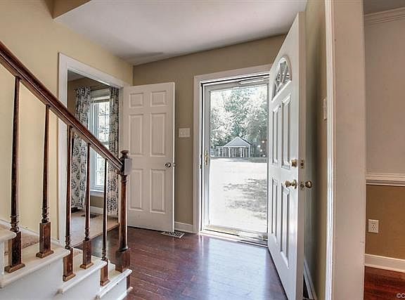 4th image of 2140 Loch Braemar Dr