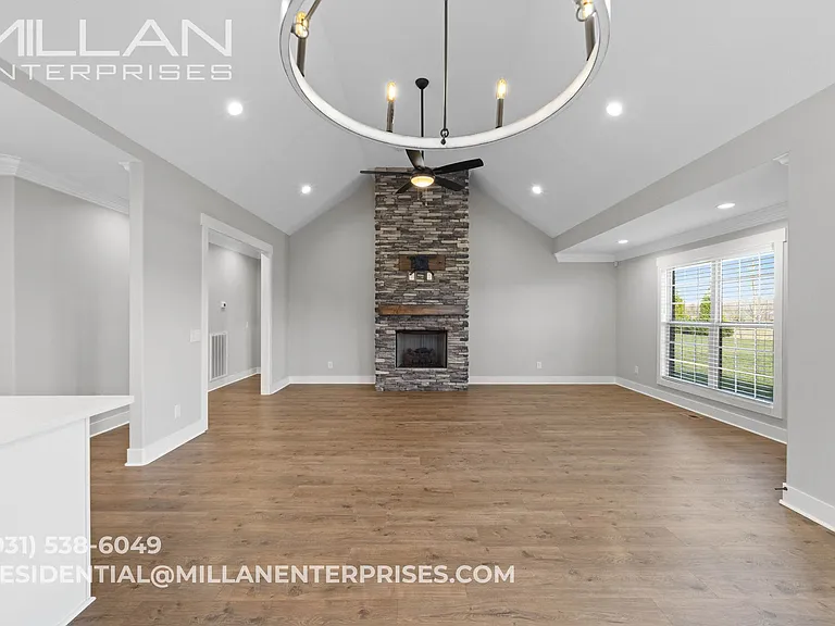 1065 Veridian Dr — Photo 12