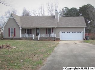 127 Dollywood Dr, Toney, AL 35773
