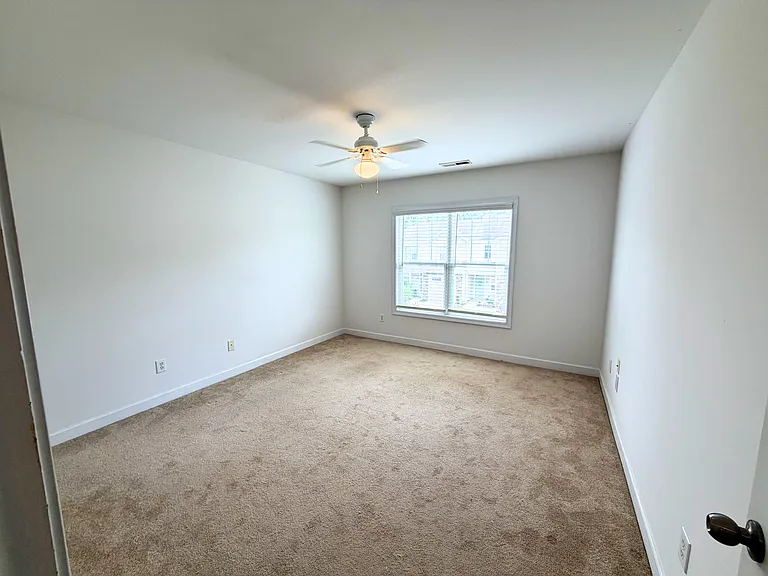 2541 Spring Oaks Way — Photo 48