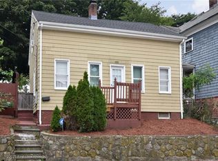 832 Douglas Ave, Providence, RI 02908