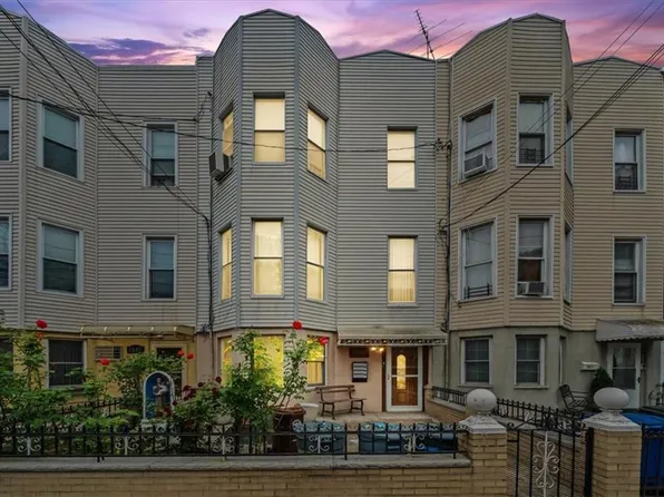 3809 12th Ave, Brooklyn, NY 11218