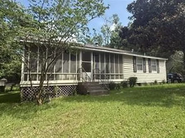313 1st St, Chickasaw, AL 36611