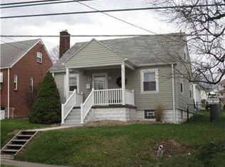 220 N Main St, Houston, PA