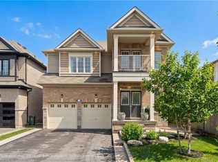 4 Macbean Cres, Hamilton, ON