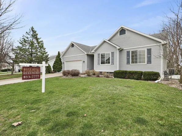 840 Vista Ridge Drive, Mount Horeb, WI 53572