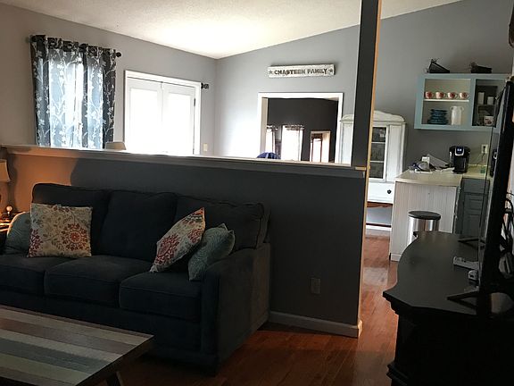 4th image of 291 Tall Oaks Dr