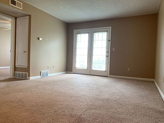 4th image of 3605 Mynders Ave APT 102