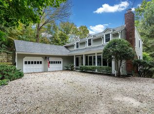 35 Mohawk Trl, Stamford, CT 06903