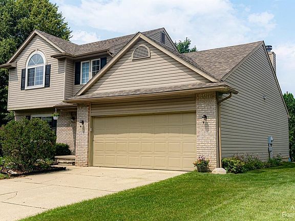 2nd image of 4533 Christina Dr