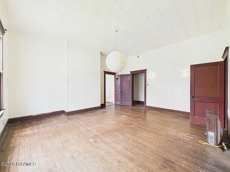 223 General Gardner Ave — Photo 5