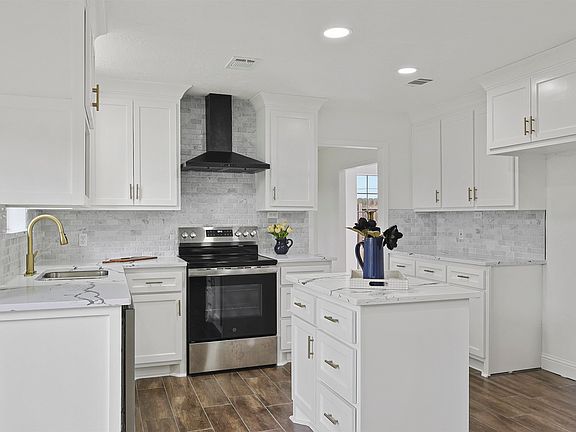 5th image of 6755 Gladys Ave