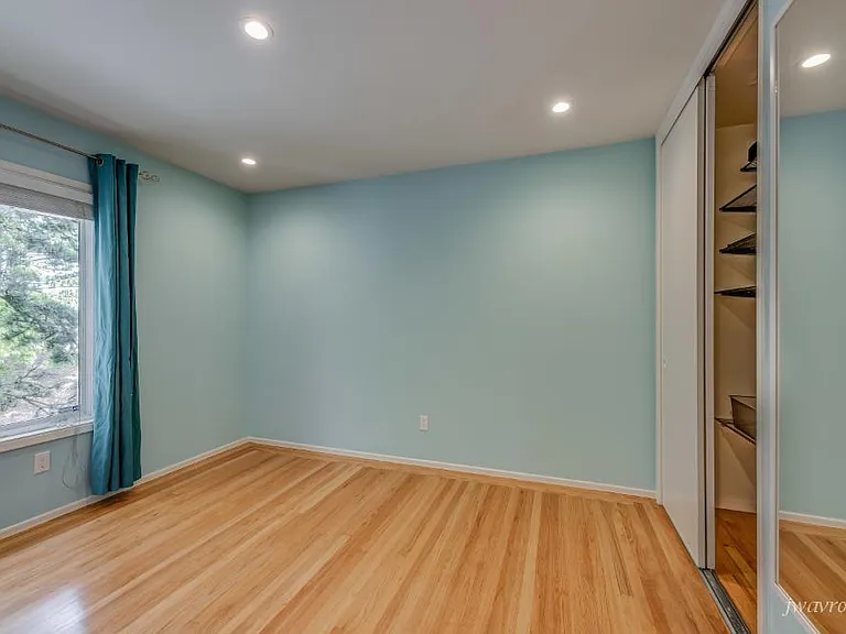 172 Burlwood Dr — Photo 13