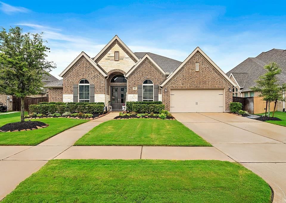 1st image of 30422 Garden Glenn Ct
