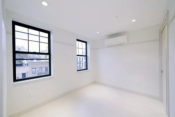 Rented by Voro New York | media 36