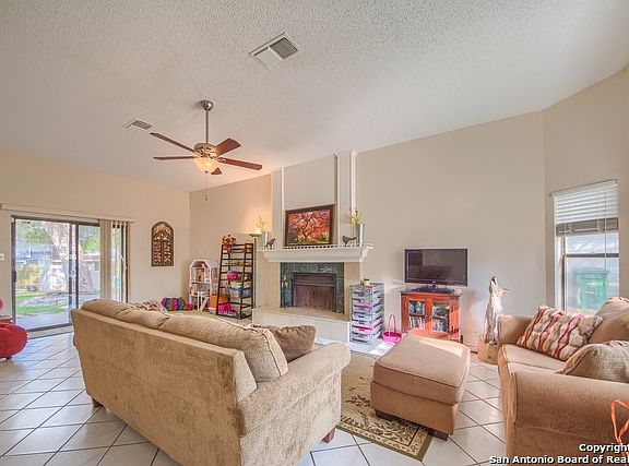 5th image of 17031 Vista Park Dr