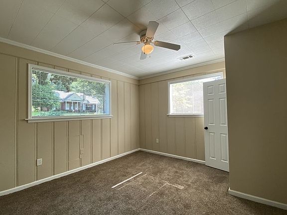 3rd image of 885 Mosby Rd