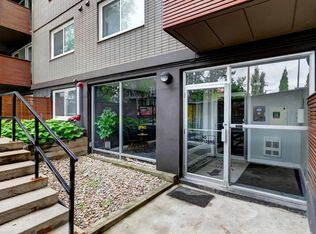 1904 W 10th St SW #301, Calgary, AB T2T3G1