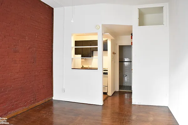 Rented by Brown Harris Stevens | media 18