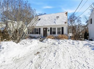 18 Aroostook Trl, Narragansett, RI 02882