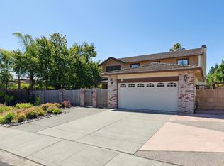 406 Gatehouse Dr, Vacaville, CA 95687