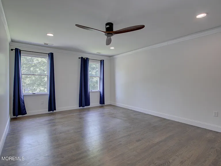 220 Branch Ave — Photo 35