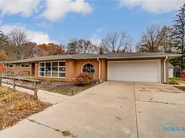 113 Parkside Dr, Swanton, OH 43558