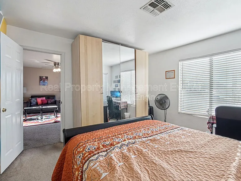 12571 W Mauna Loa Ln — Photo 16