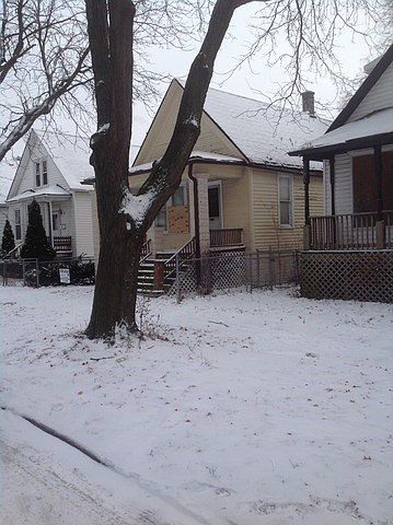 2nd image of 33 W 109th Pl