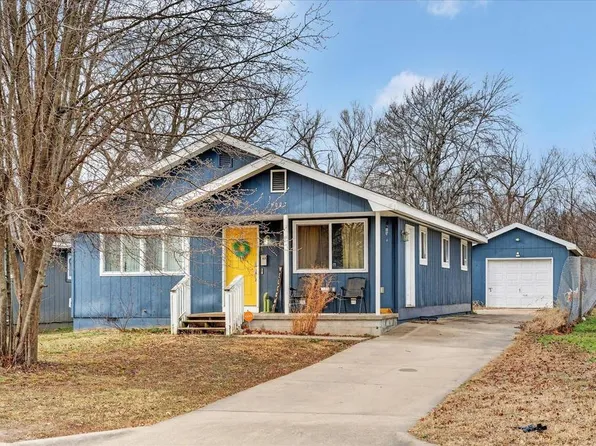 1027 N Warren Ave, Springfield, MO 65802